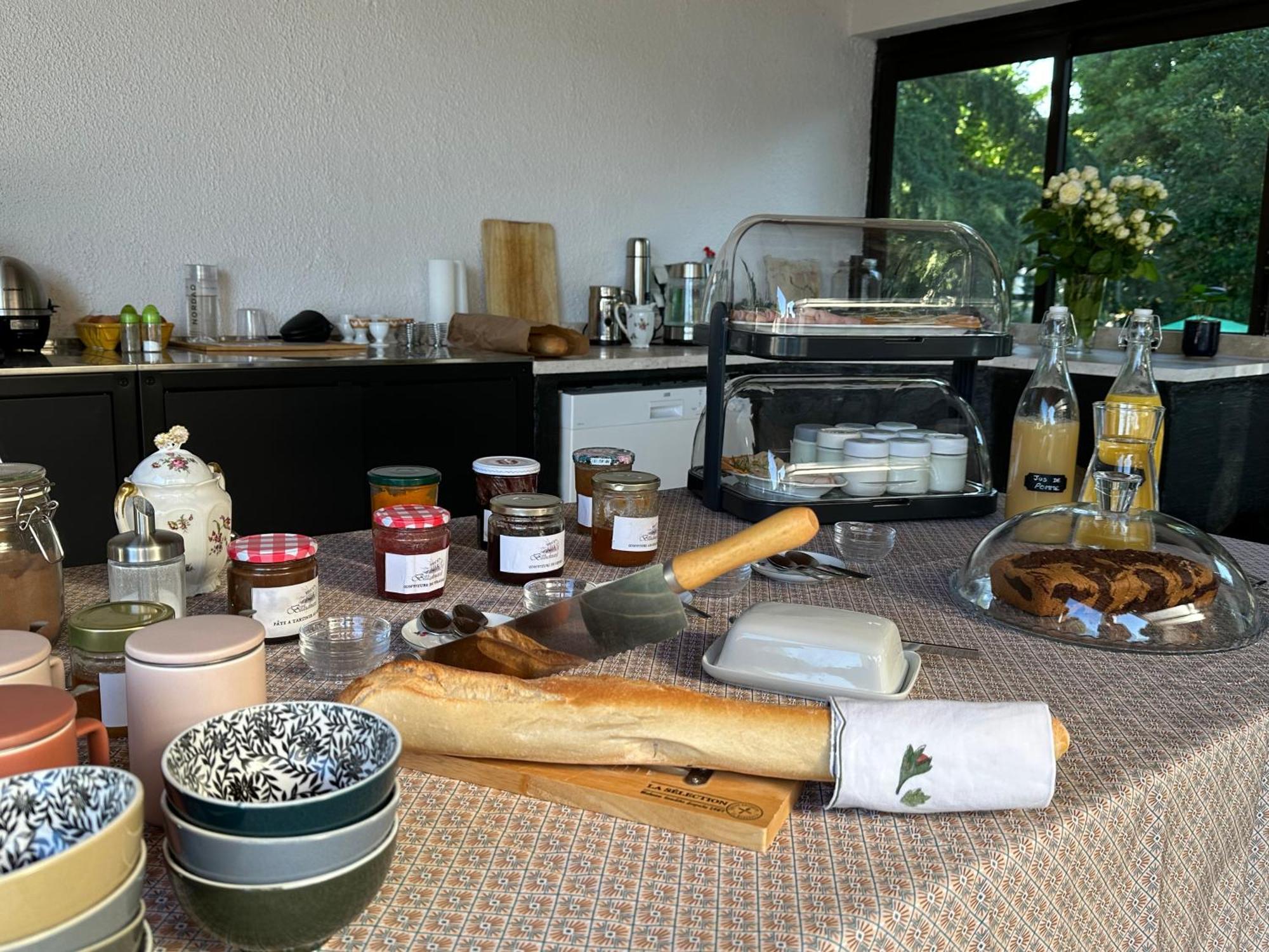 Bastide Beaudinard Bed & Breakfast Aubagne Bagian luar foto